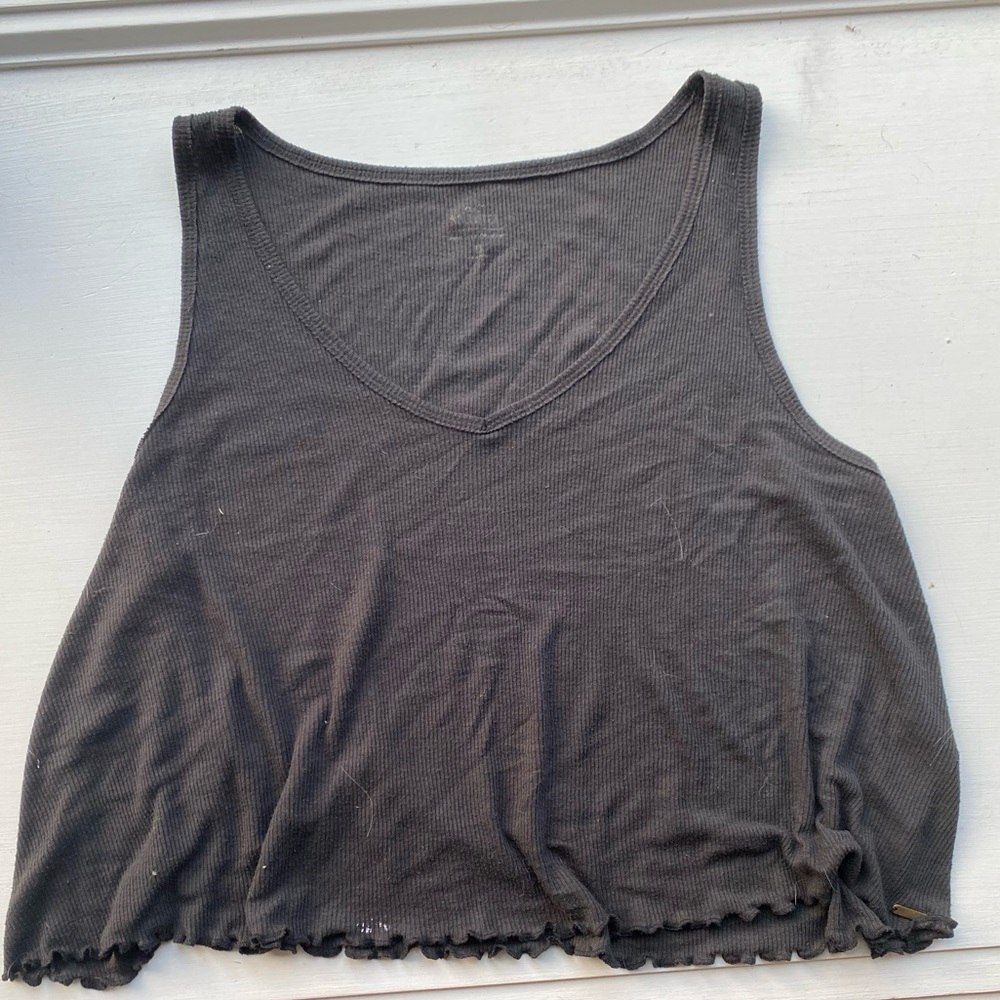 Hollister black flow tank
